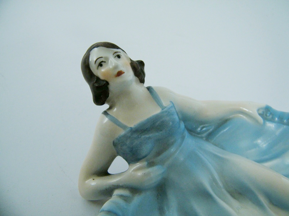 Czechoslovakian Art Deco Lady Ash Receiver