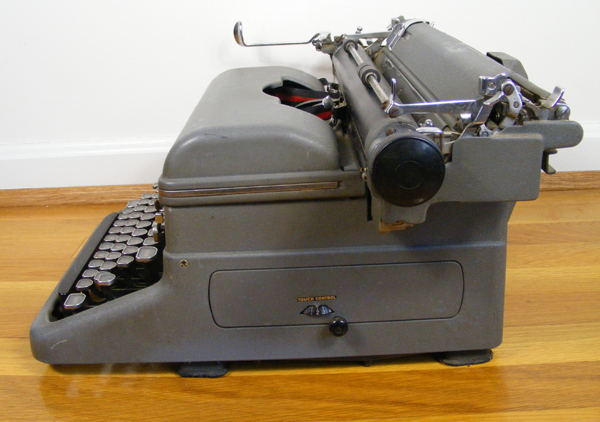 Royal "Touch Control" Manual Typewriter