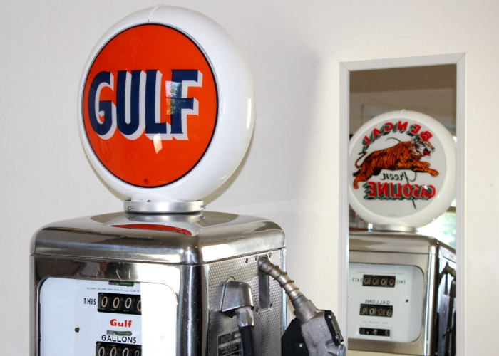 1964 Gulf Gasoline Pump