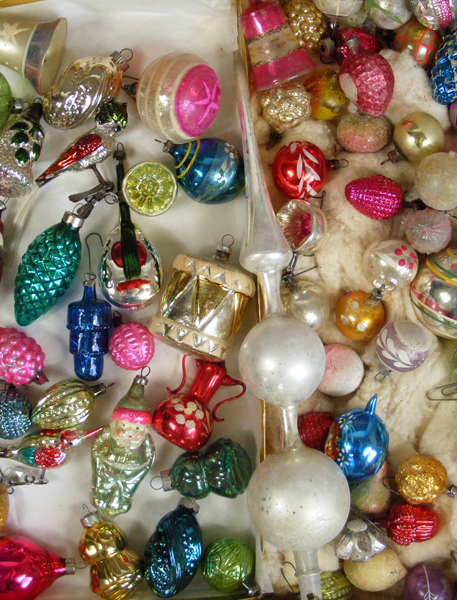 Noma Bubble-Lites and Variety of Vintage Christmas Ornaments