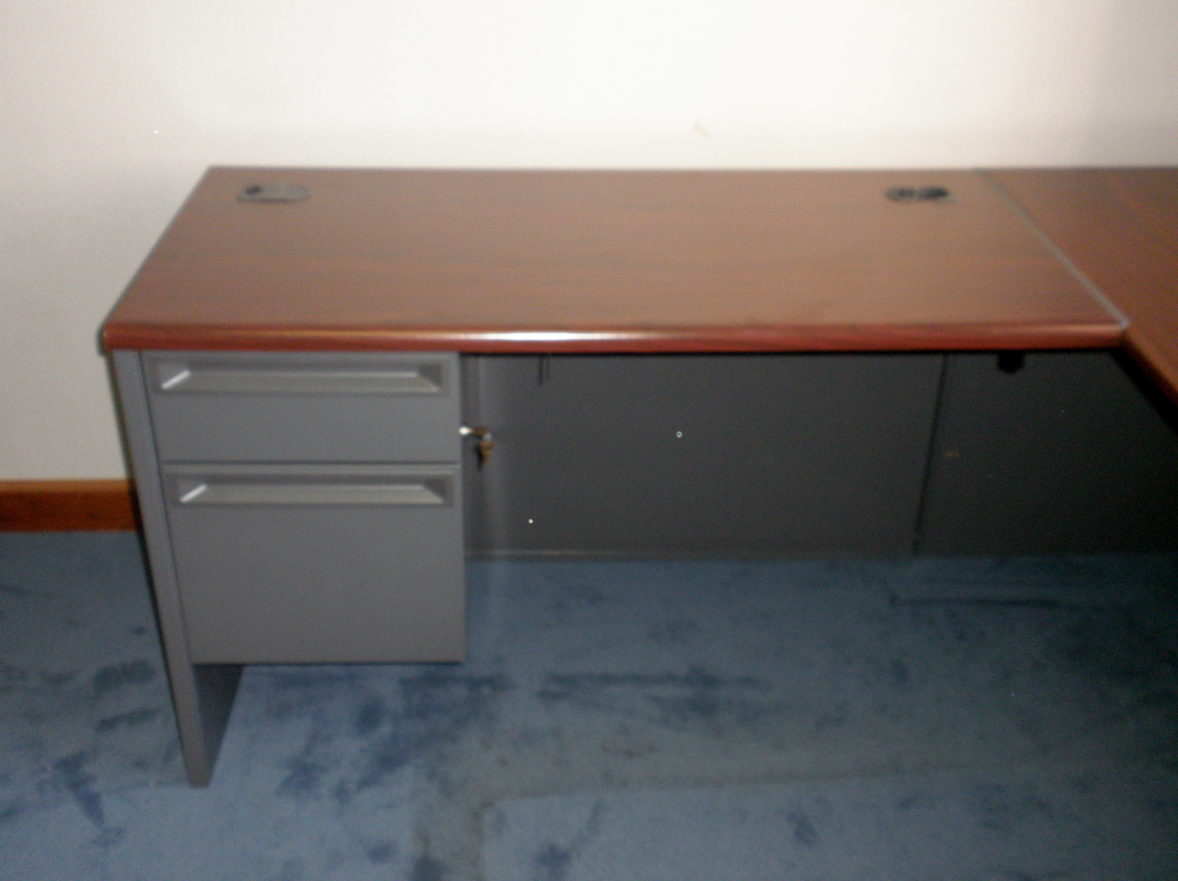 Modern L-Shaped Desk