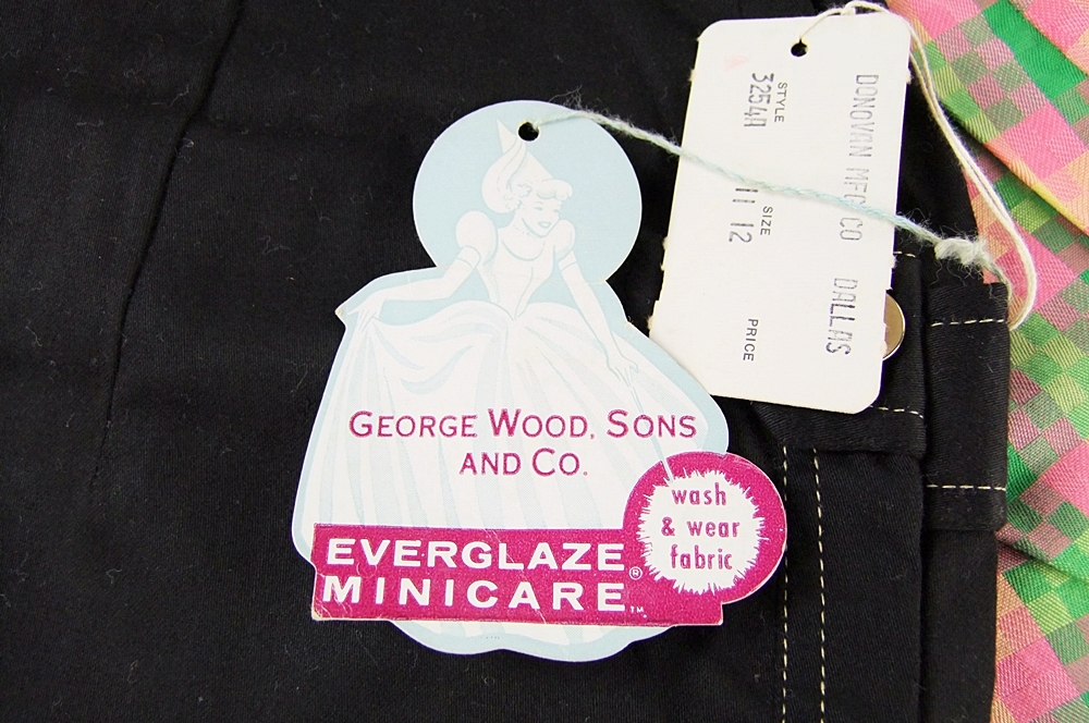 Five pair of cute vintage cropped pants in various colors