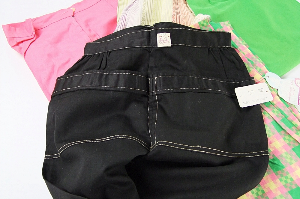 Five pair of cute vintage cropped pants in various colors