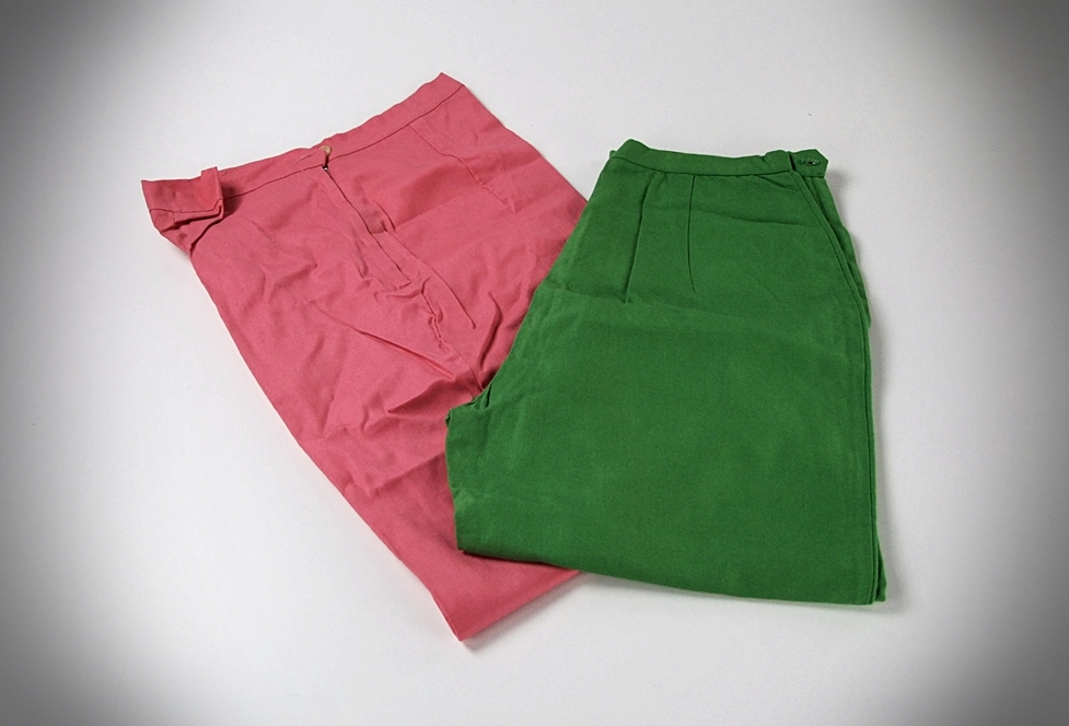 Five pair of cute vintage cropped pants in various colors