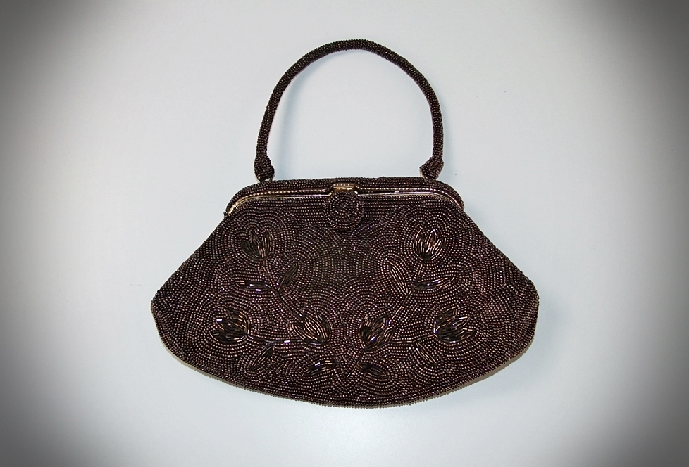 Three early 20th Century hand beaded purses
