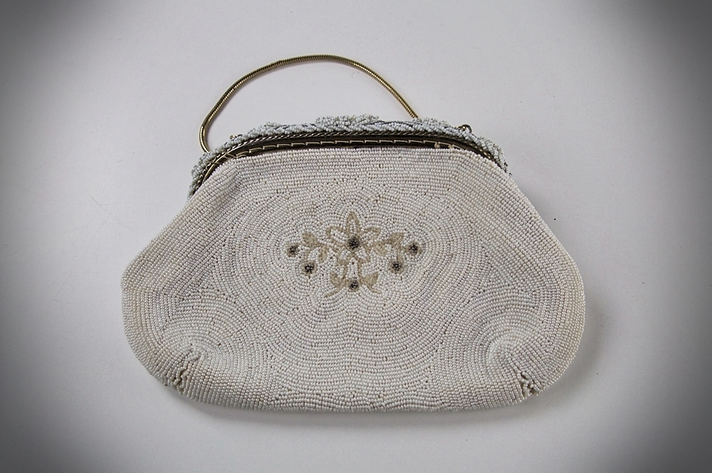 Three early 20th Century hand beaded purses