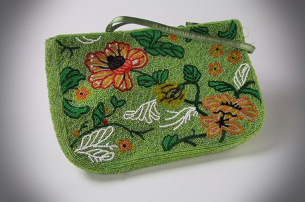 Group of (4) hand beaded handbags 