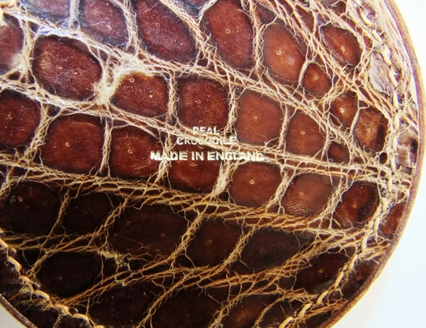 Collection of vintage items 