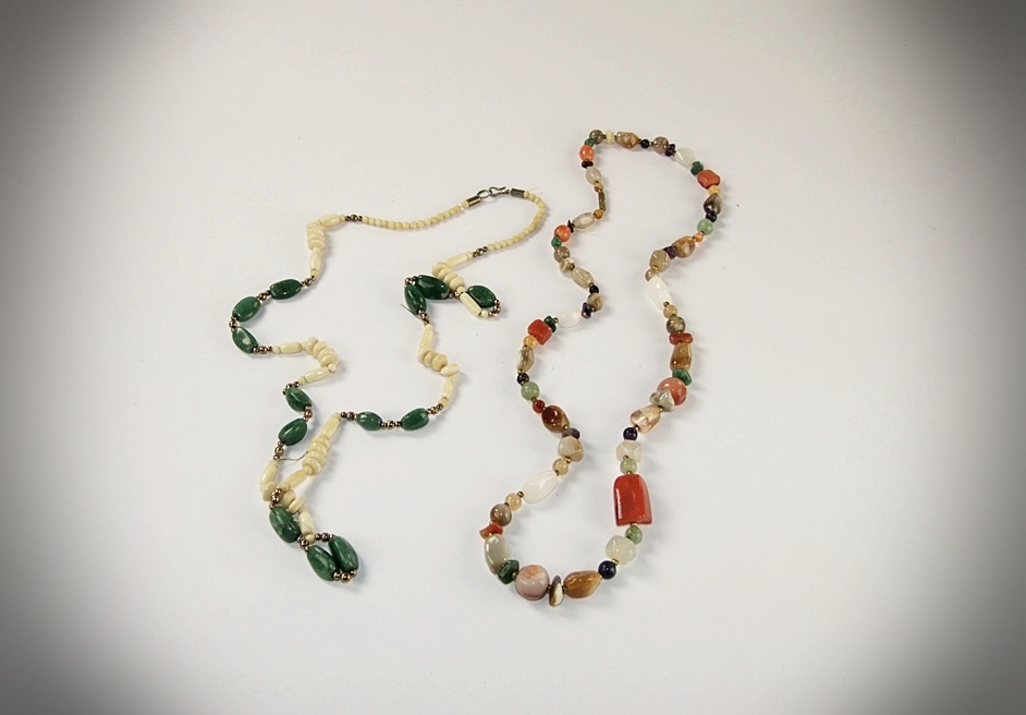 Vintage 34" polished natural stone necklace with various hued stones 