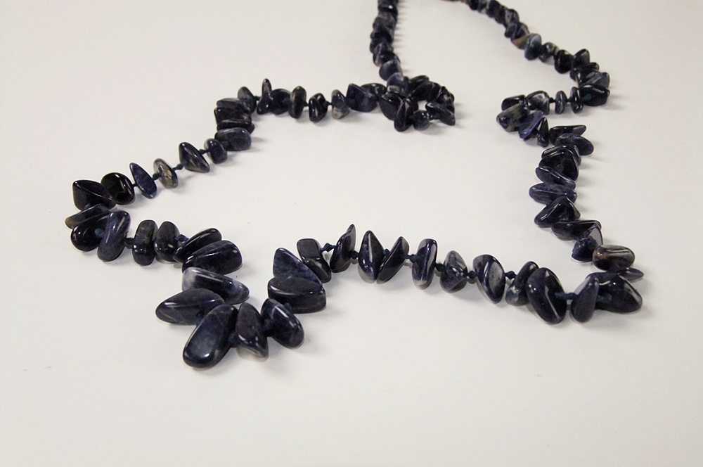 Vintage 36" natural sodalite beaded necklace