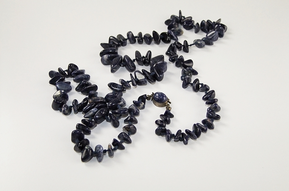 Vintage 36" natural sodalite beaded necklace