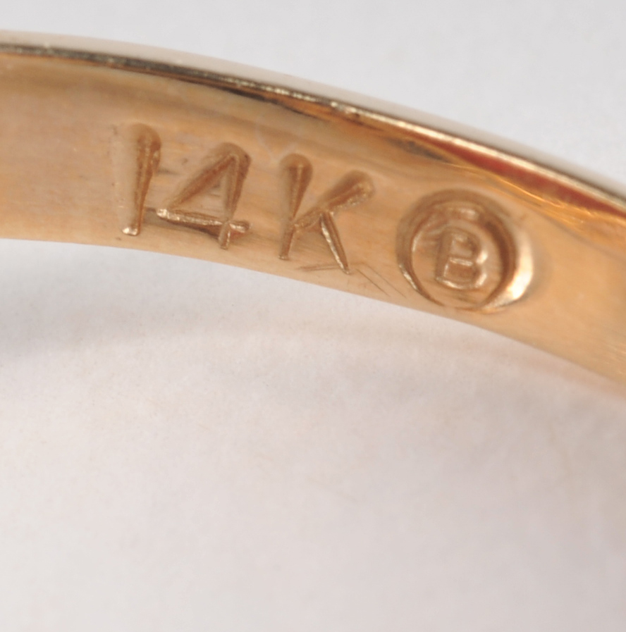 Ladies 14 K yellow gold hand carved carnelian scarab ring 