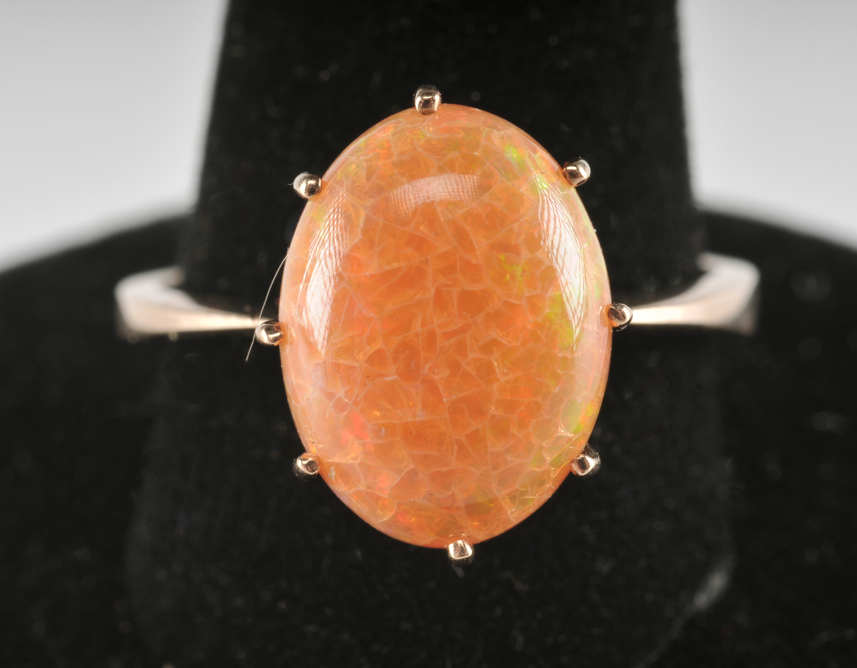 Ladies 14 K yellow gold and Fire opal ring 