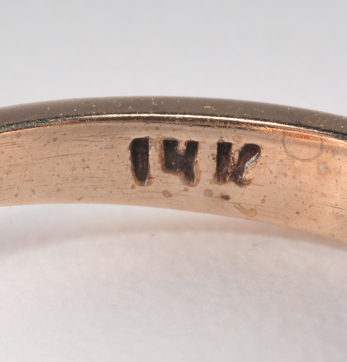 Ladies 14 K yellow gold and Fire opal ring 