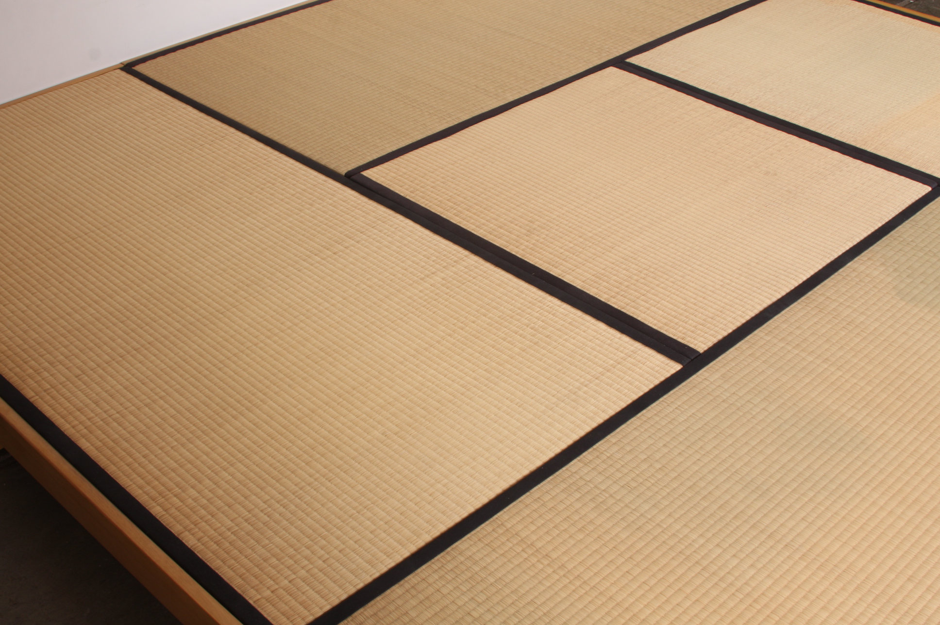 Low Platform Tatami Bed