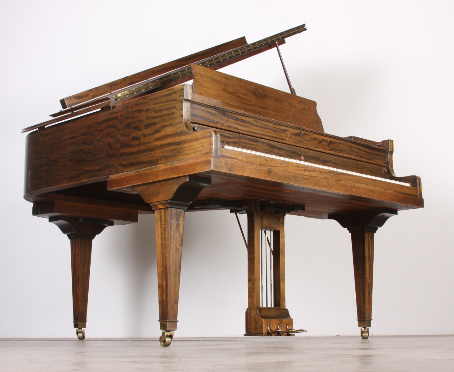 Antique Wurlitzer Baby Grand Piano