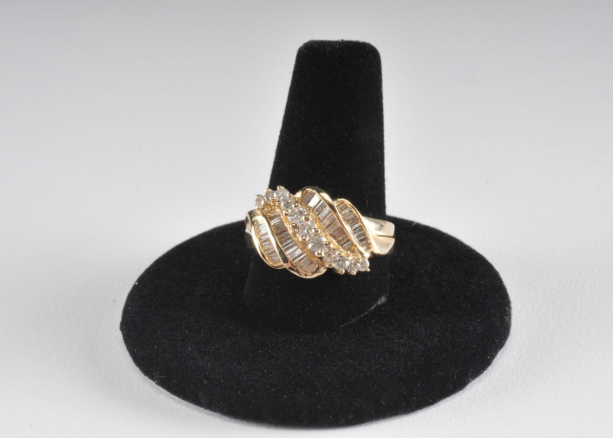 Ladies 14 K yellow gold and diamond cocktail ring 