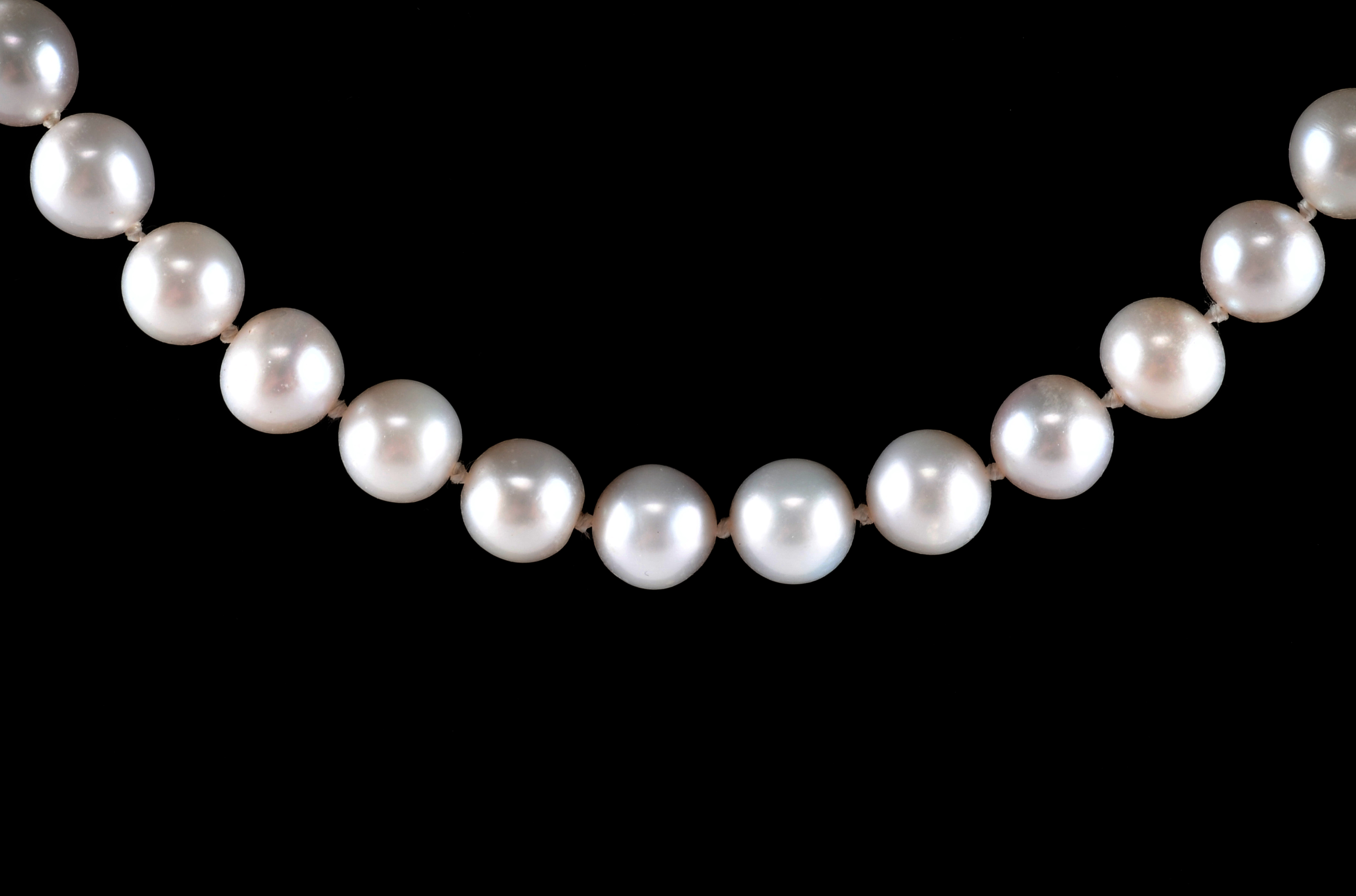 16" genuine pearl necklace with 14 K yellow gold openwork clasp