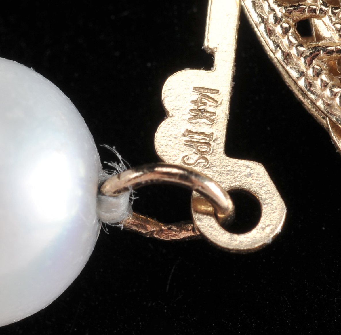 16" genuine pearl necklace with 14 K yellow gold openwork clasp