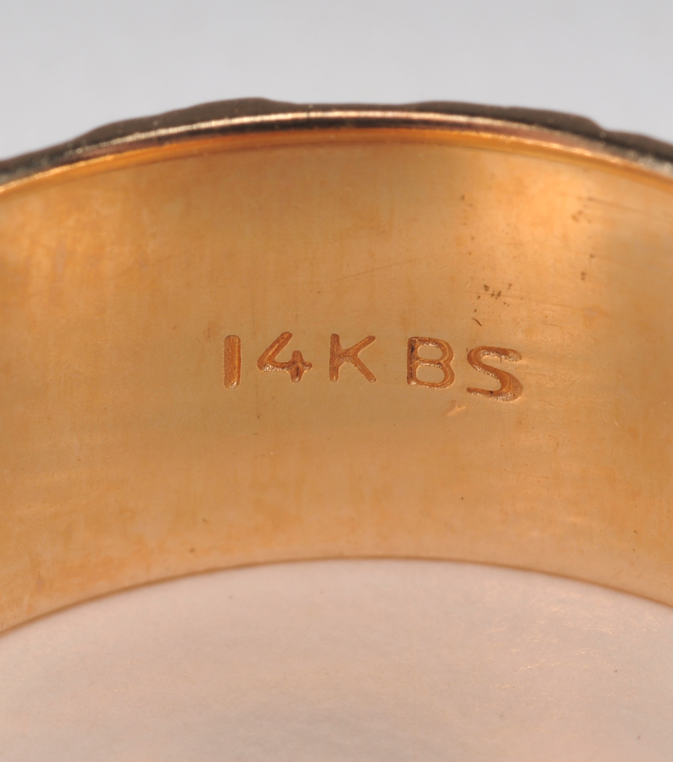 Ladies 14 K yellow gold basket weave ring