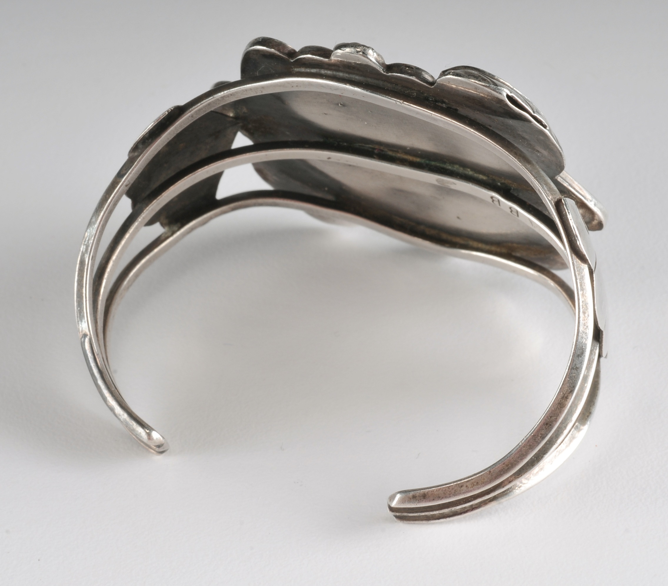 Native American Navajo silver cuff bracelet with inlaid Mother of Pearl