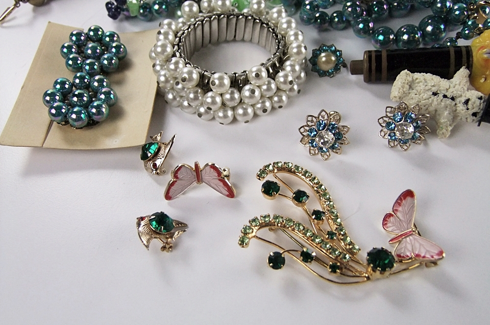 Large collection of vintage costume jewelry 