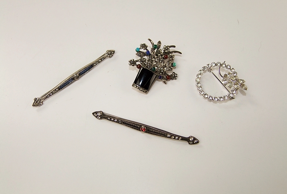 Collection of early 20th Century sterling silver jewelry