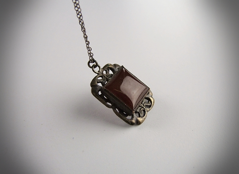 Collection of late 19th - early 20th Century jewelry 