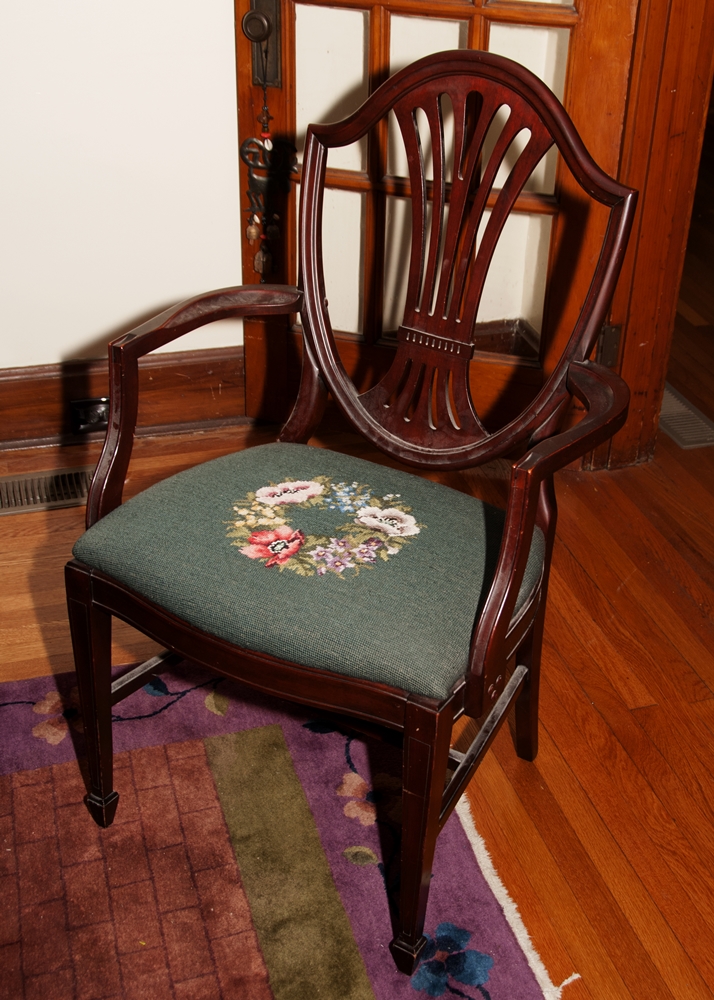 Duncan Phyfe Dining Table & Chairs