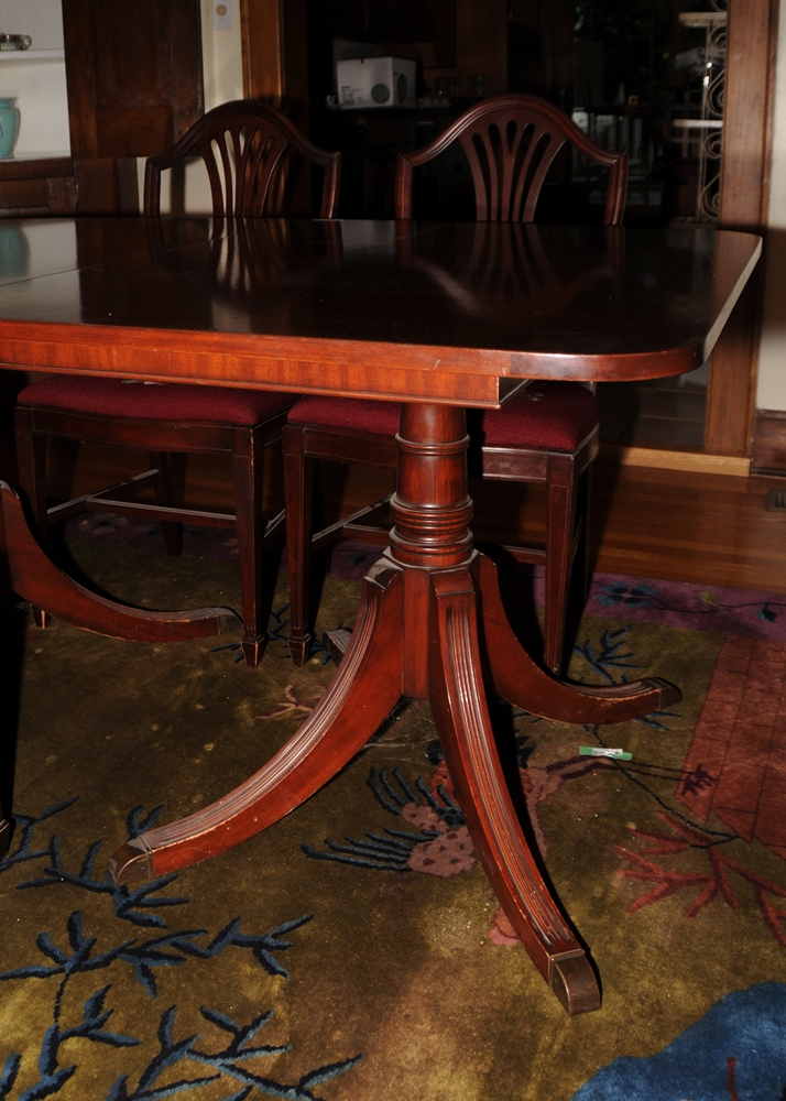 Duncan Phyfe Dining Table & Chairs