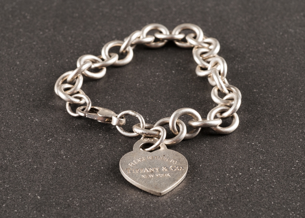 Tiffany & Co. Sterling Silver Bracelet with Classic Heart Charm