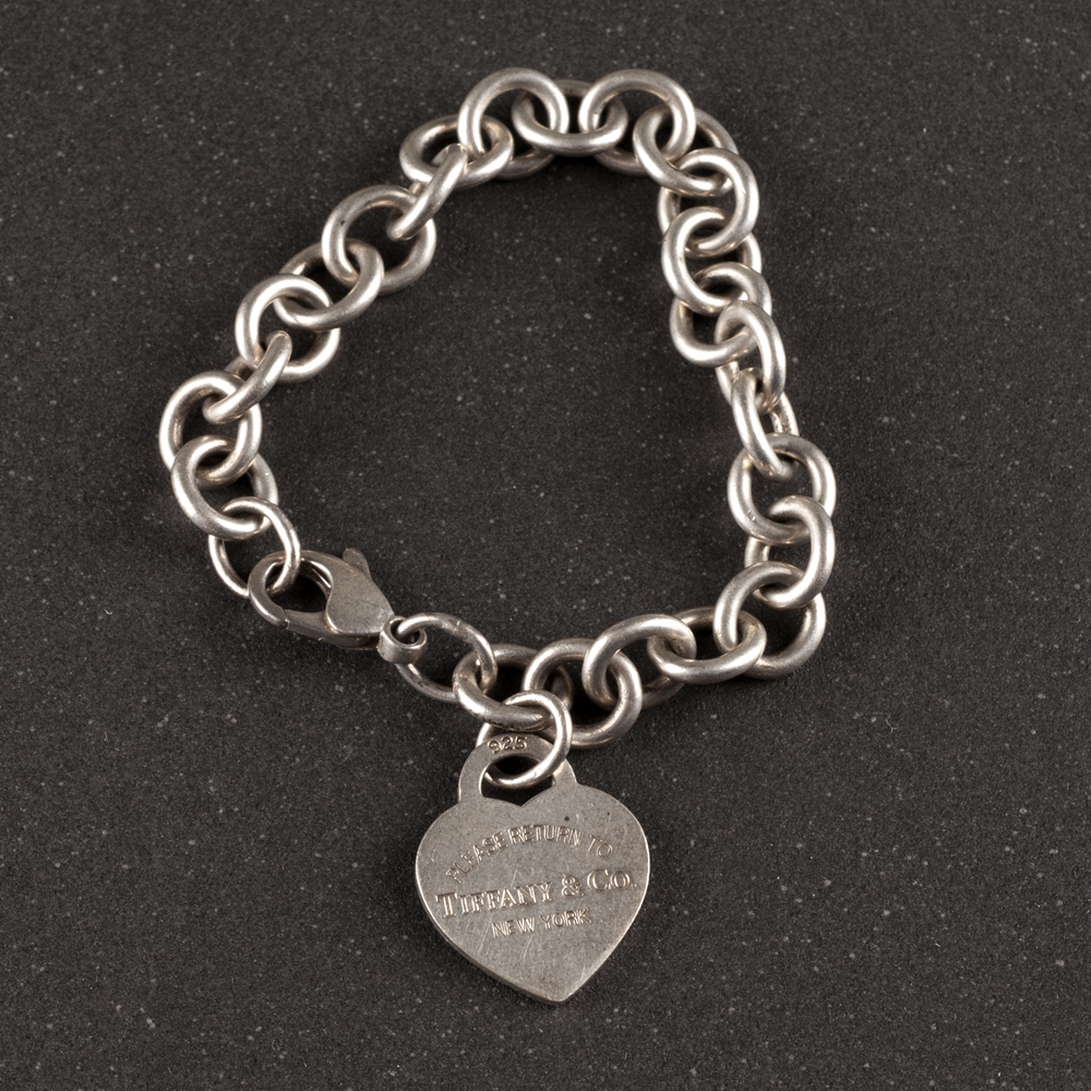 Tiffany & Co. Sterling Silver Bracelet with Classic Heart Charm