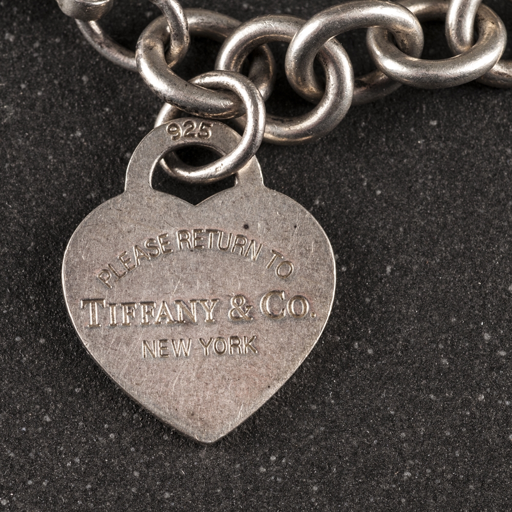 Tiffany & Co. Sterling Silver Bracelet with Classic Heart Charm