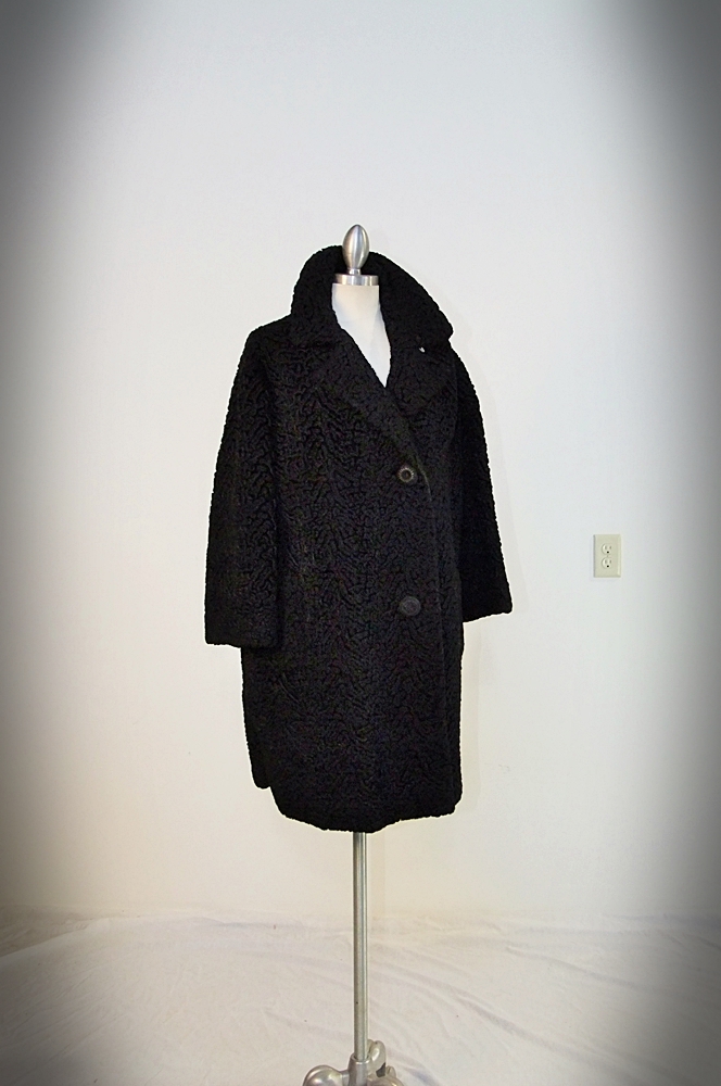  60's black faux fur lamb's wool coat