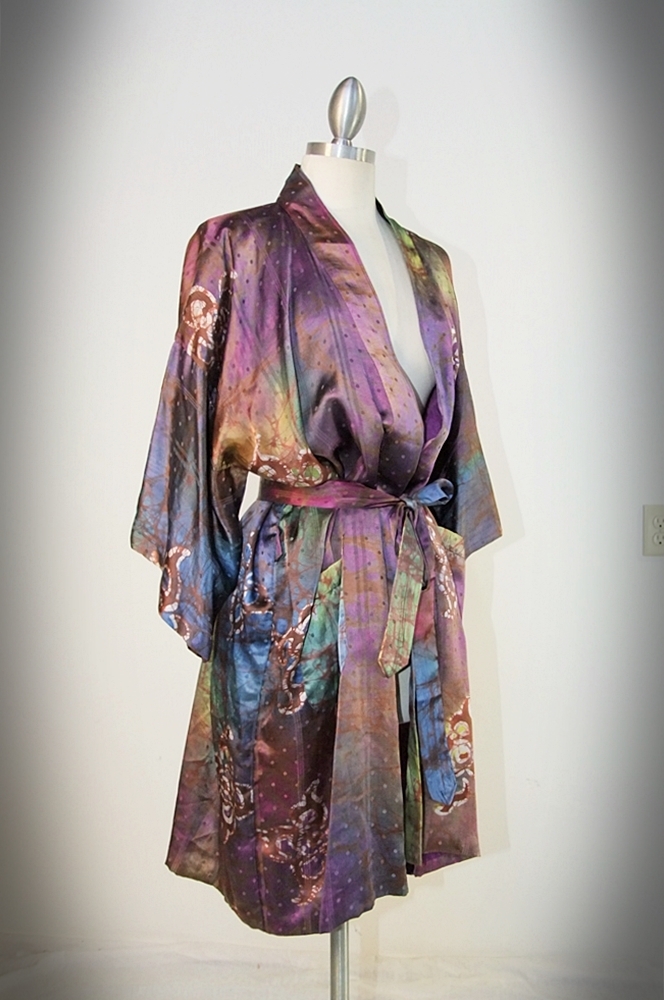 Vintage Chinese 100% Batik silk robe