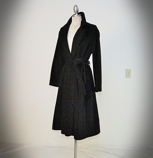 100% black cashmere coat 