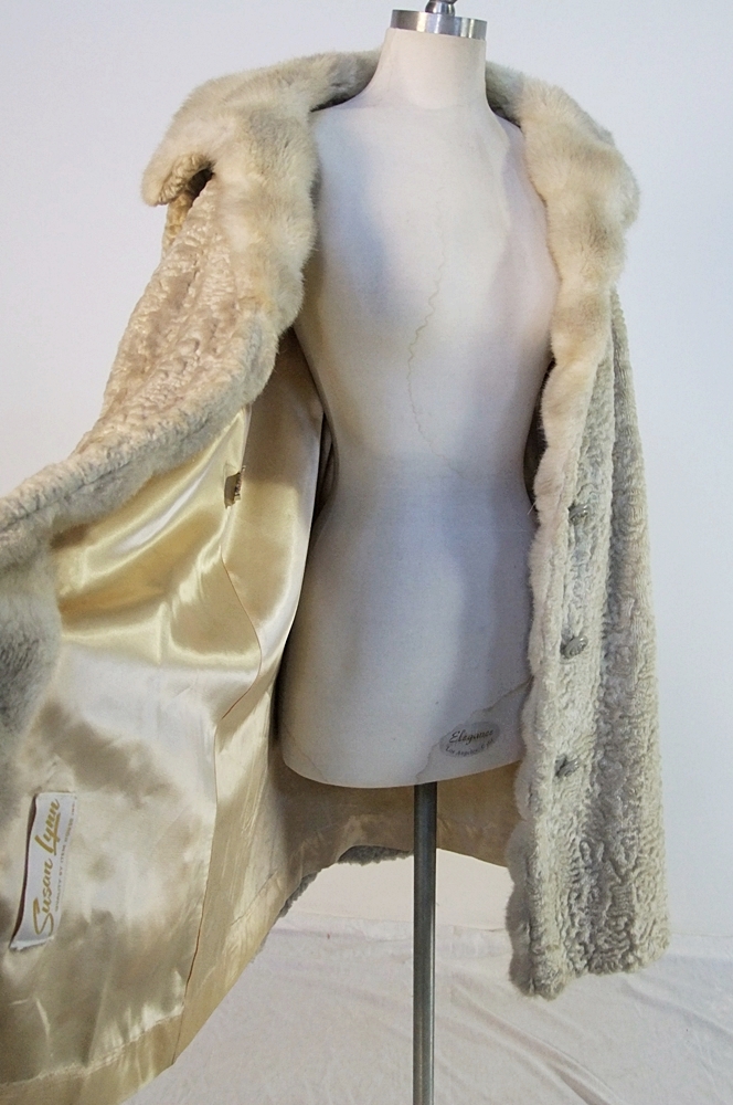 Vintage faux lamb's wool coat with faux fur 