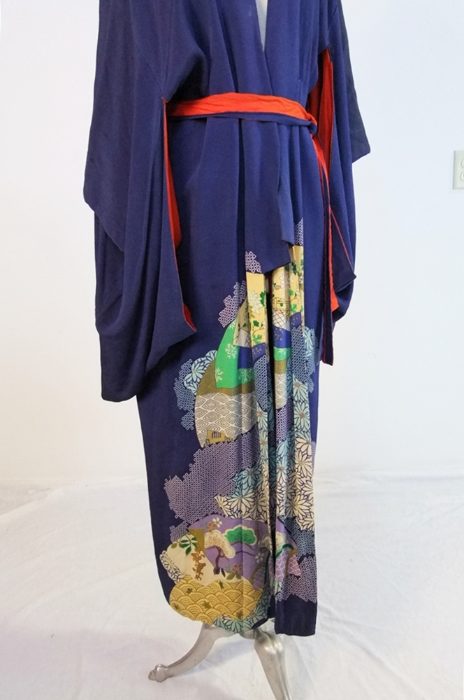 Early 20th Century Japanese Kimono in Midnight blue