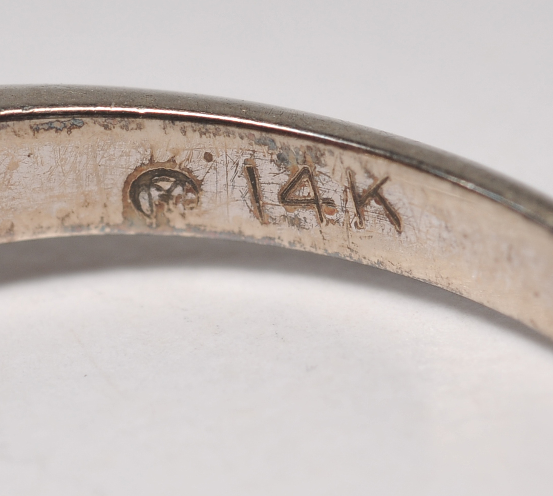 Ladies vintage 14 K white gold and diamond solitaire engagement ring