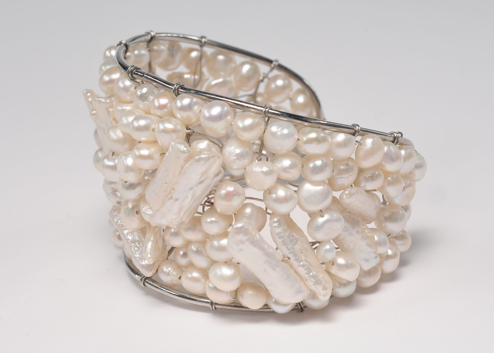 Genuine freshwater pearl cuff bracelet