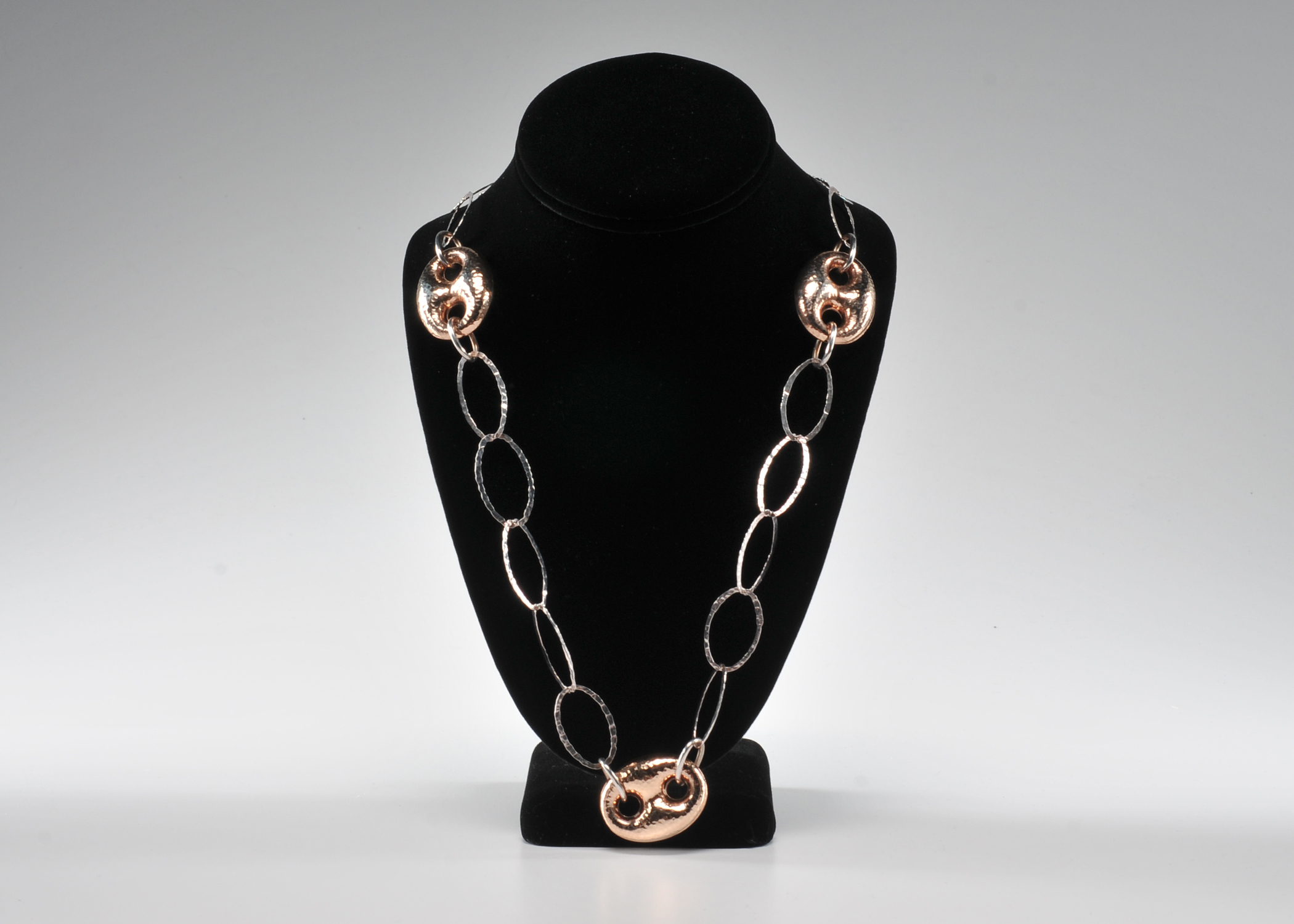 Mod 32" sterling silver hammered open link necklace 