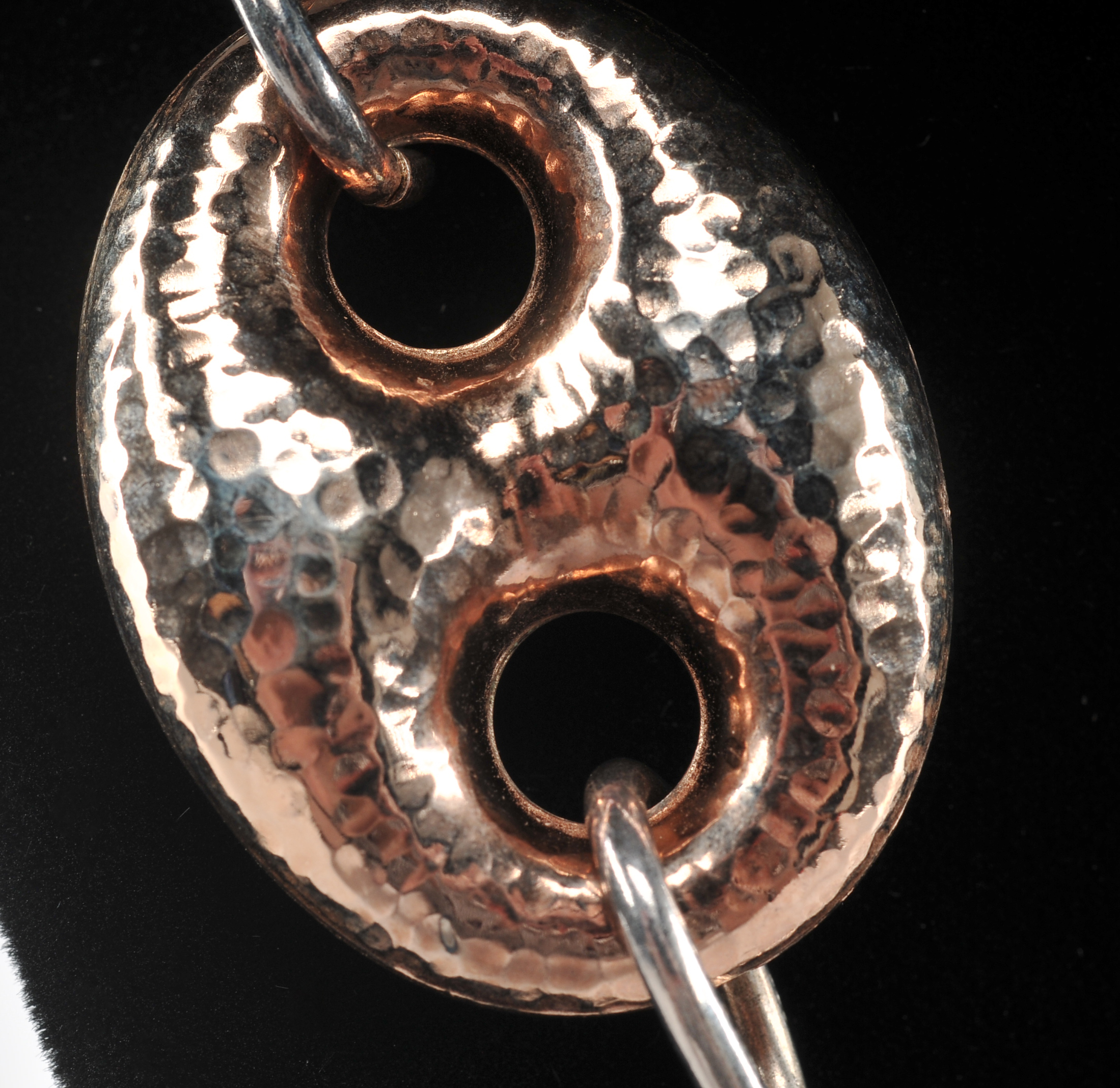 Mod 32" sterling silver hammered open link necklace 