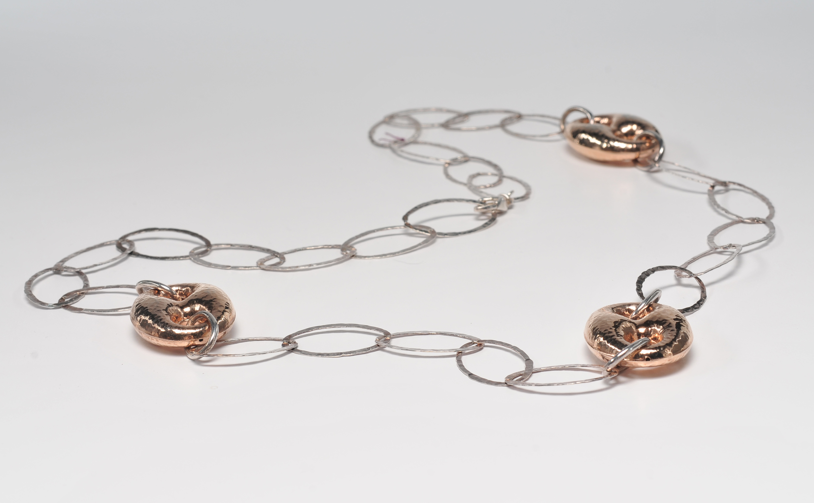 Mod 32" sterling silver hammered open link necklace 