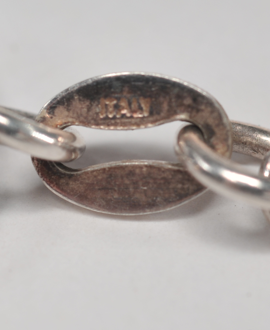 Mod 32" sterling silver hammered open link necklace 