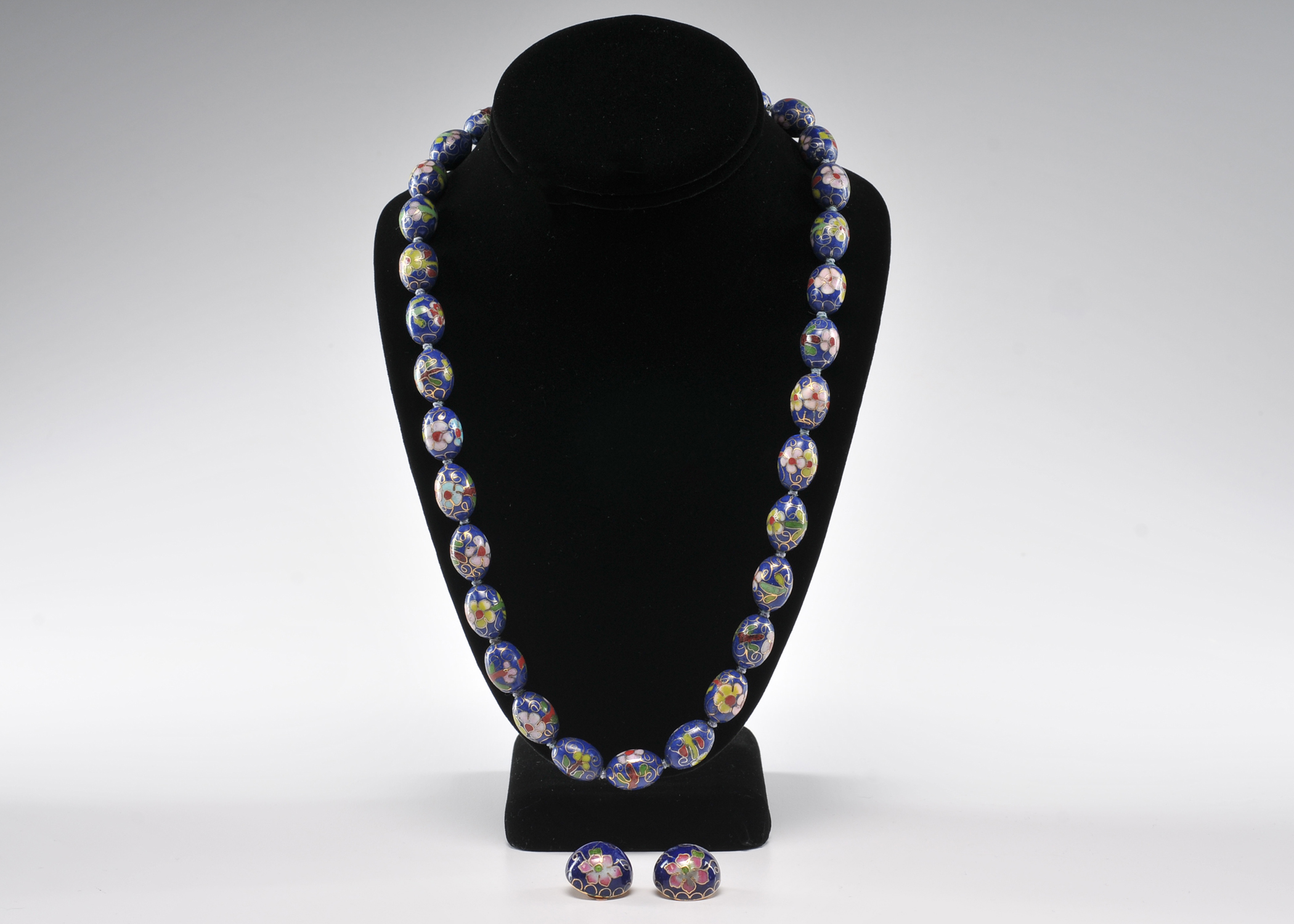 Early 20th Century Chinese Cloisonne necklace with matching clip back earrings