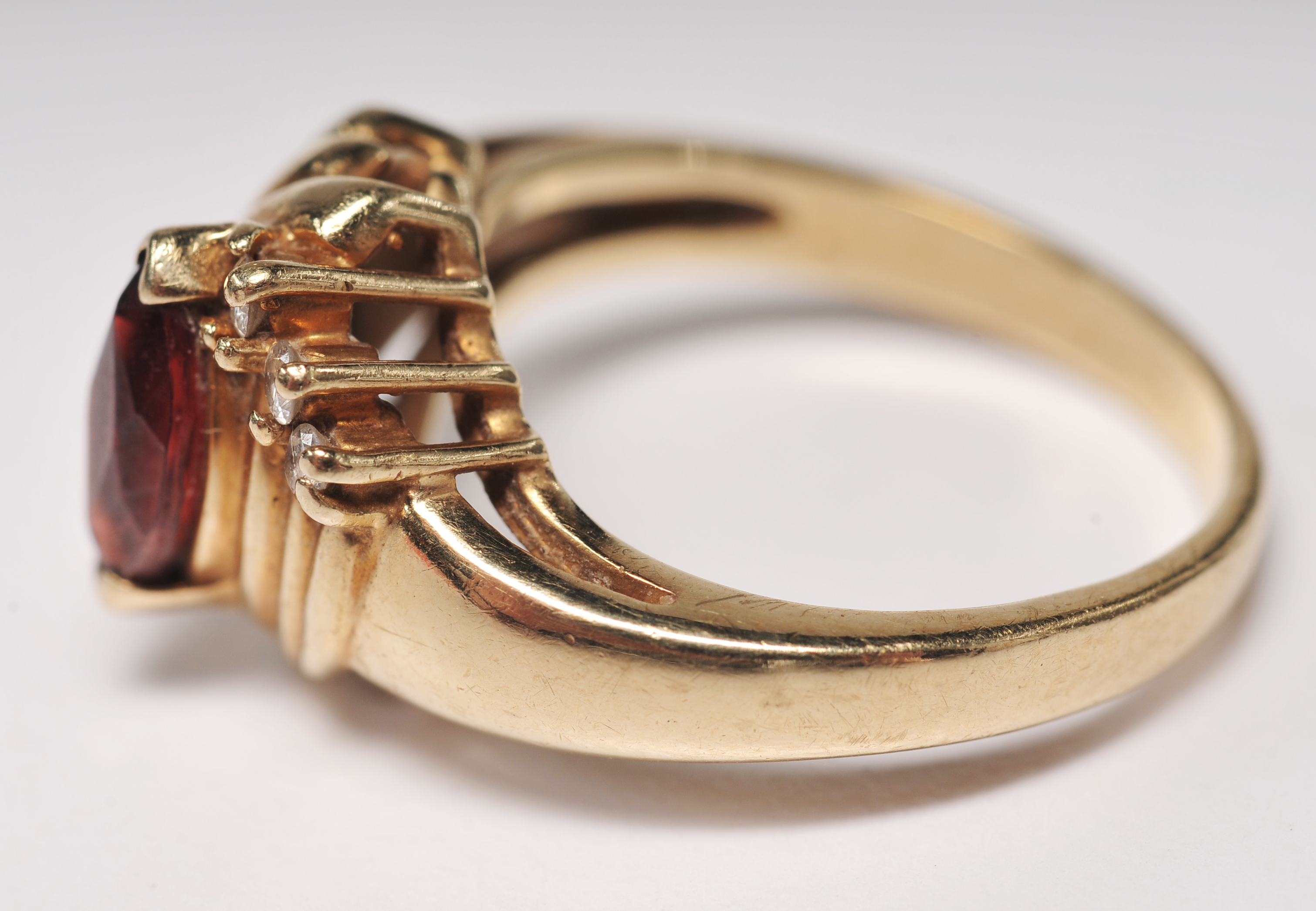 Ladies 10 K yellow gold and garnet ring