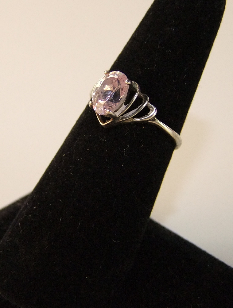 Two Ladies vintage sterling silver rings 