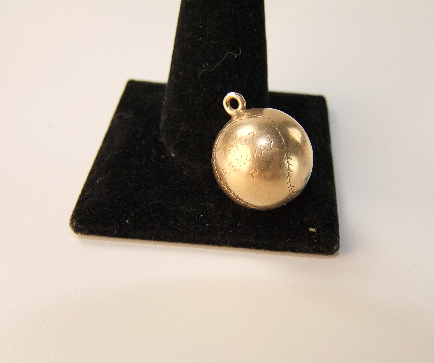 10 - 14 K yellow gold jewelry