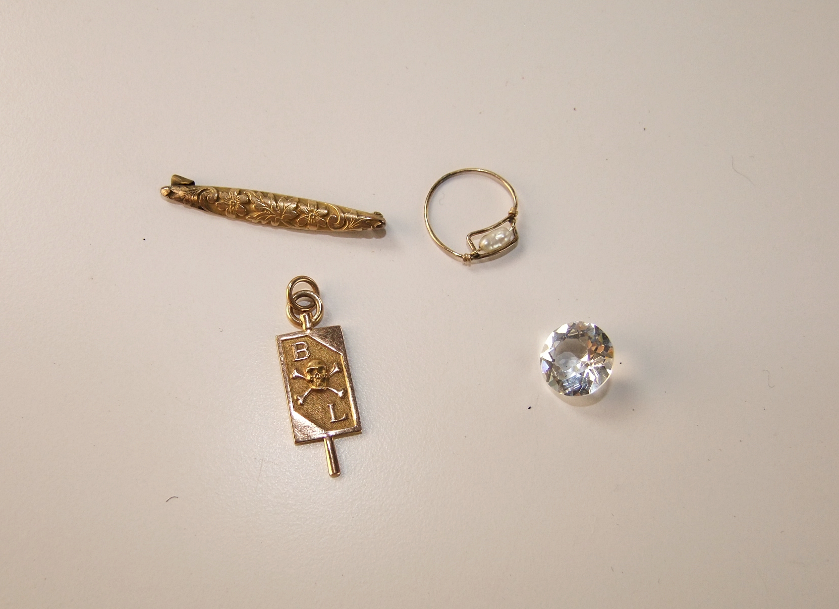 Collection of Victorian, early 20th Century and vintage items