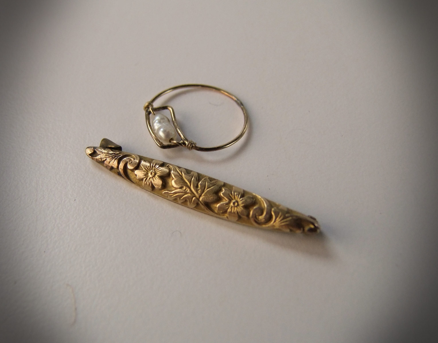 Collection of Victorian, early 20th Century and vintage items